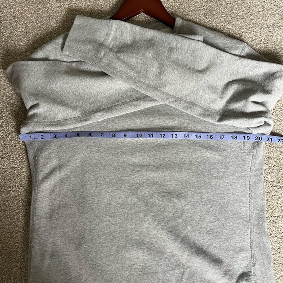 Men’s Reigning Champs MidWeight Terry Crewneck | Size medium - Picture 6 of 7